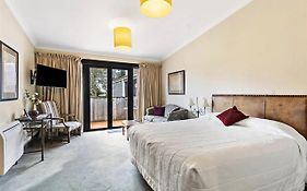 Gateway Motor Inn